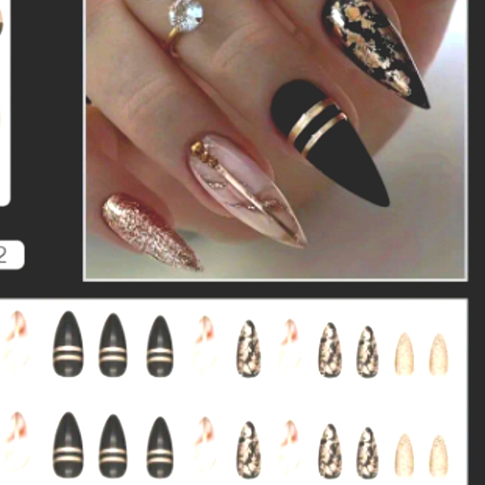 Black French tip nails